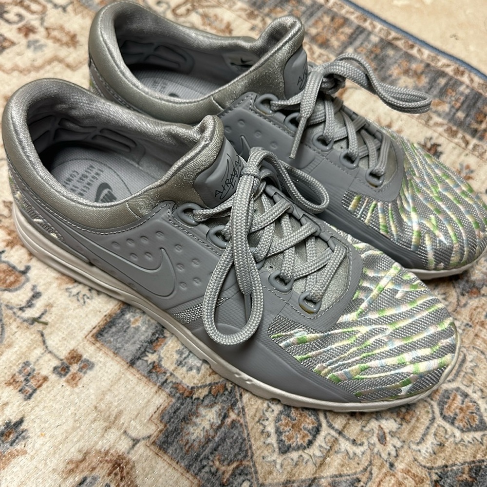 NIKE Air promax 90 like new